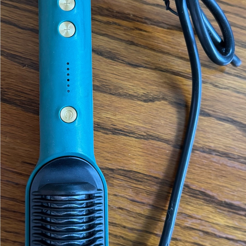 Hair straightener/straight comb